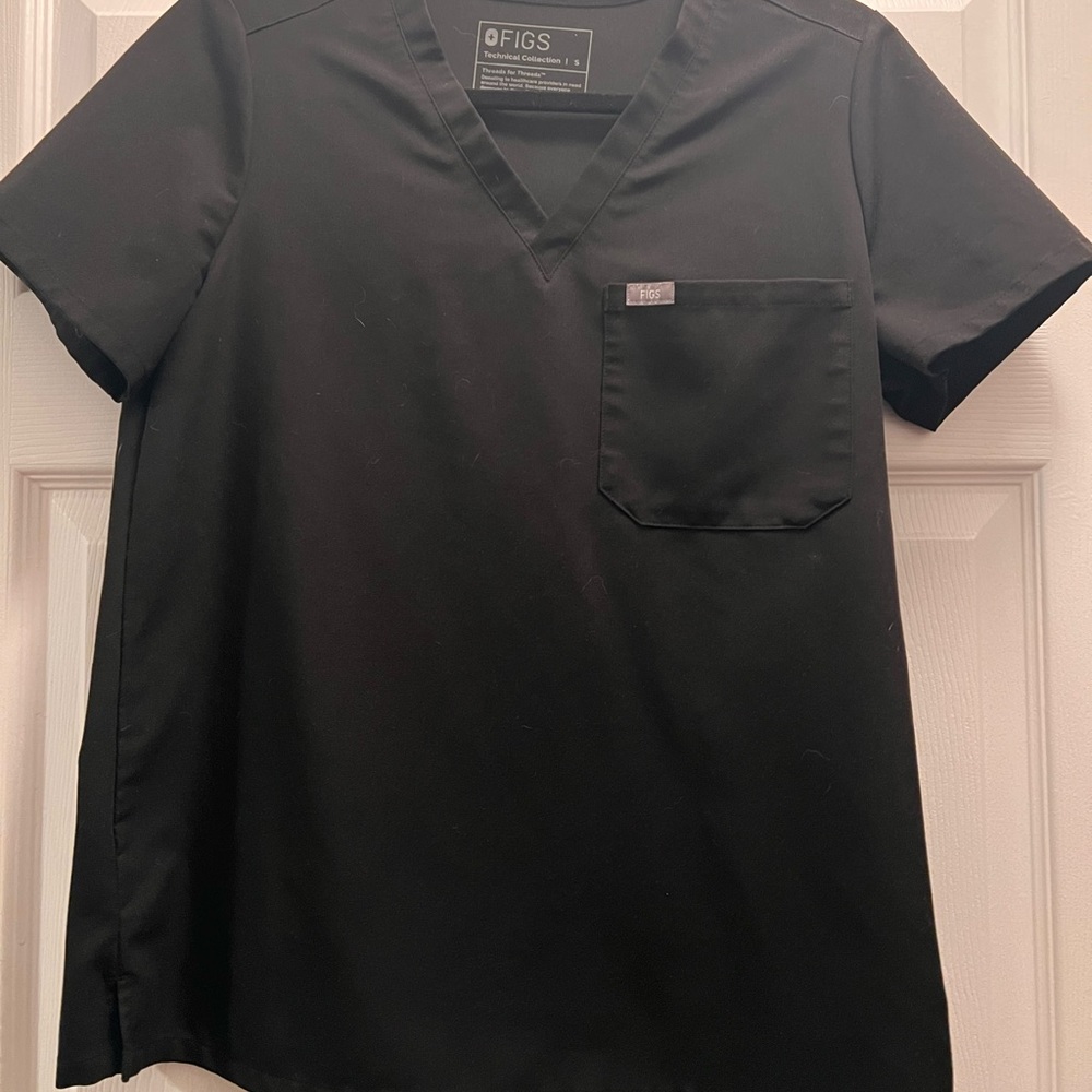 Women’s Figs Scrub Top